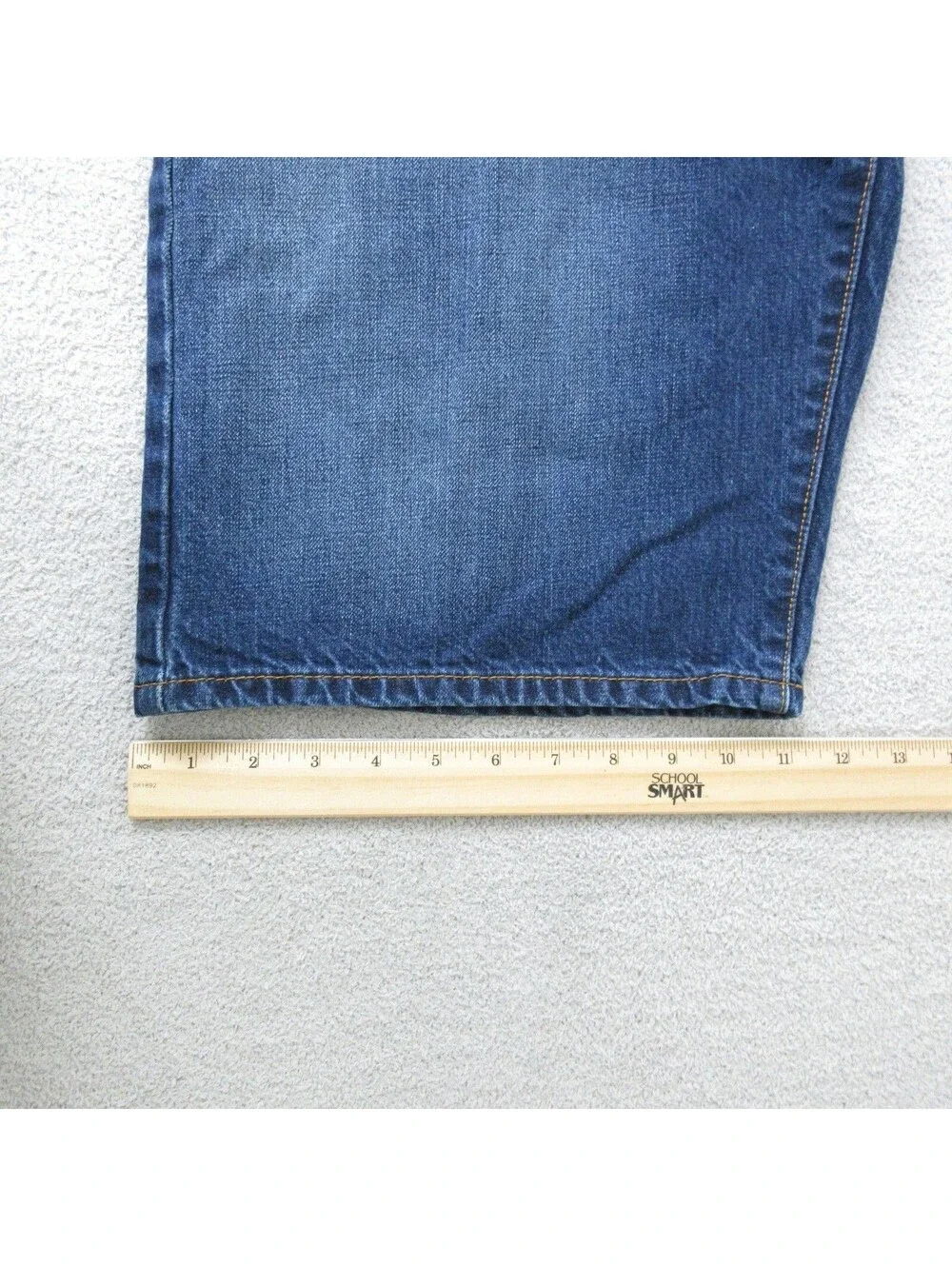 Levi's 569 Denim Shorts Mens Medium Wash Relaxed Fit 34x12